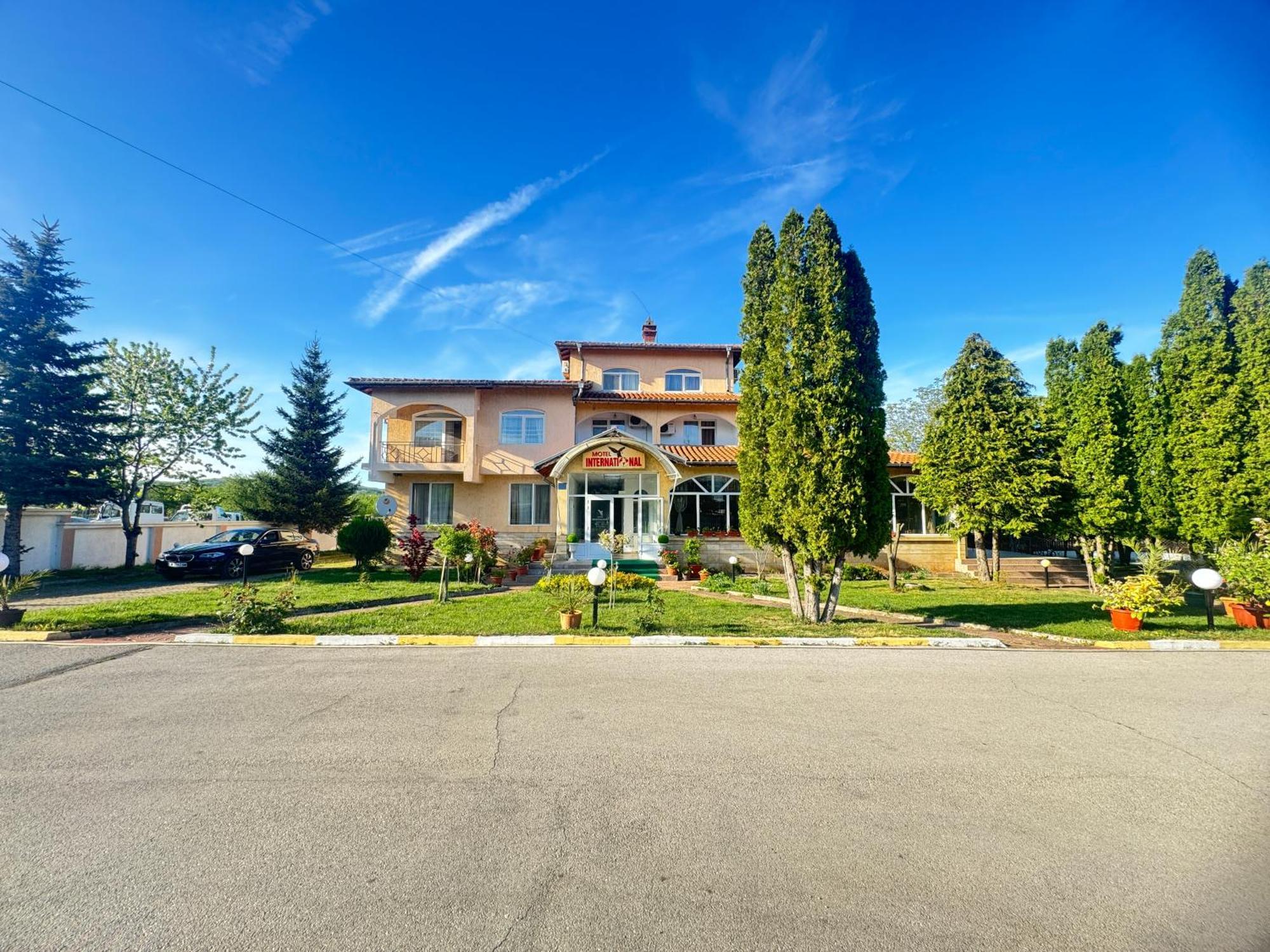 Motel International Берковица Экстерьер фото